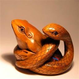 Wood Netsuke Frog and Snake